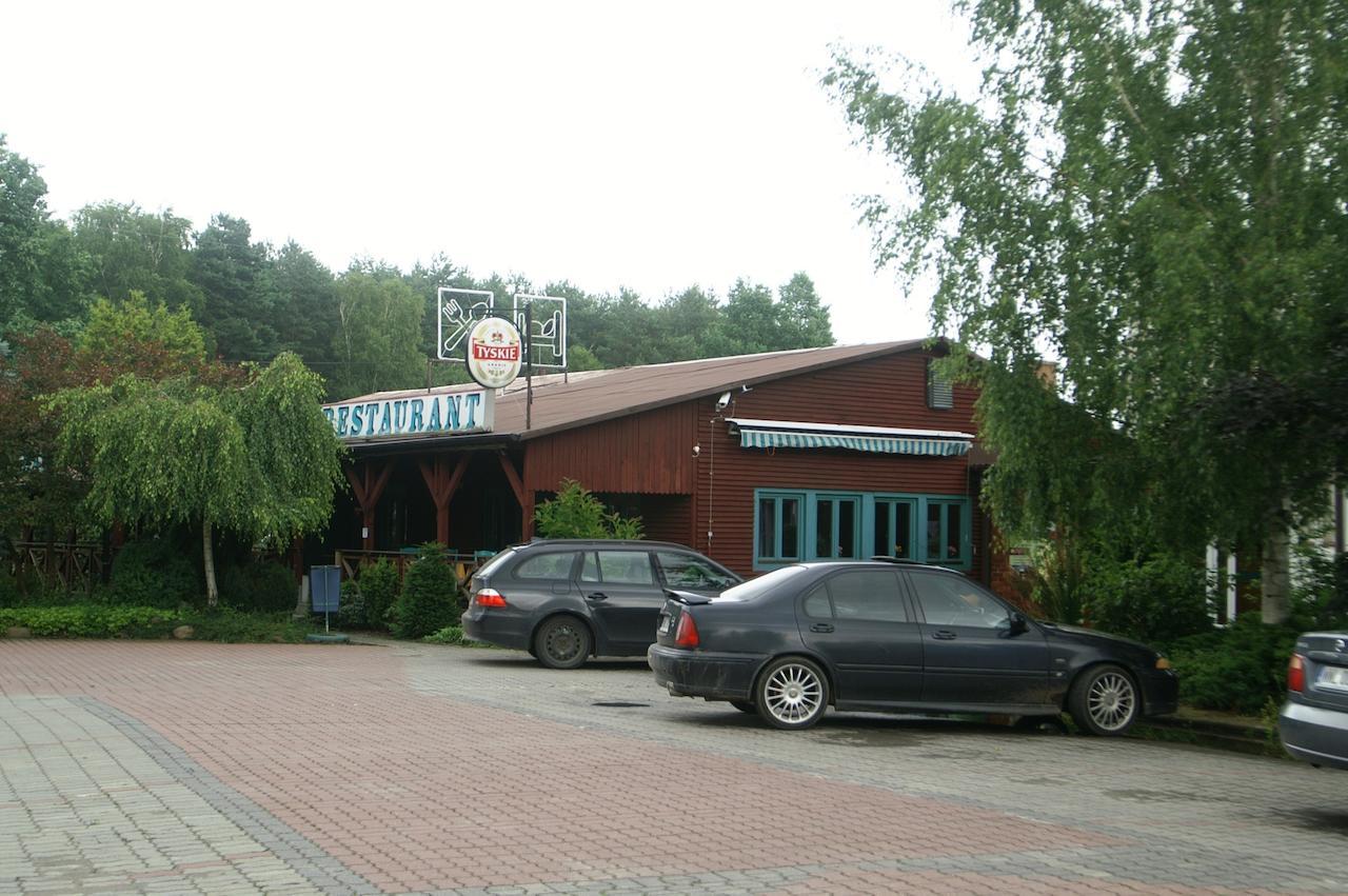 Zajazd Duet Radzymin Exterior foto